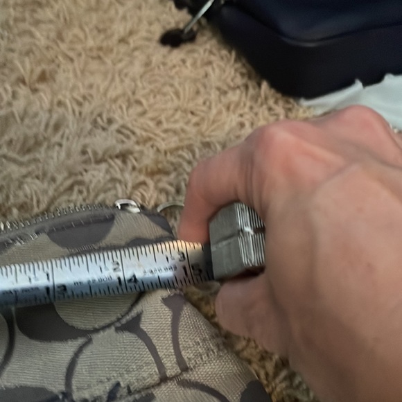 Coach Large Tote - Picture 10 of 11